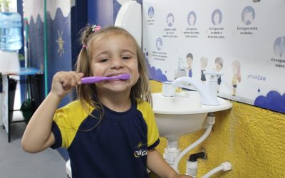 Projeto “Doutor Banheiro” fortalece autonomia infantil e prevenção de doenças respiratórias