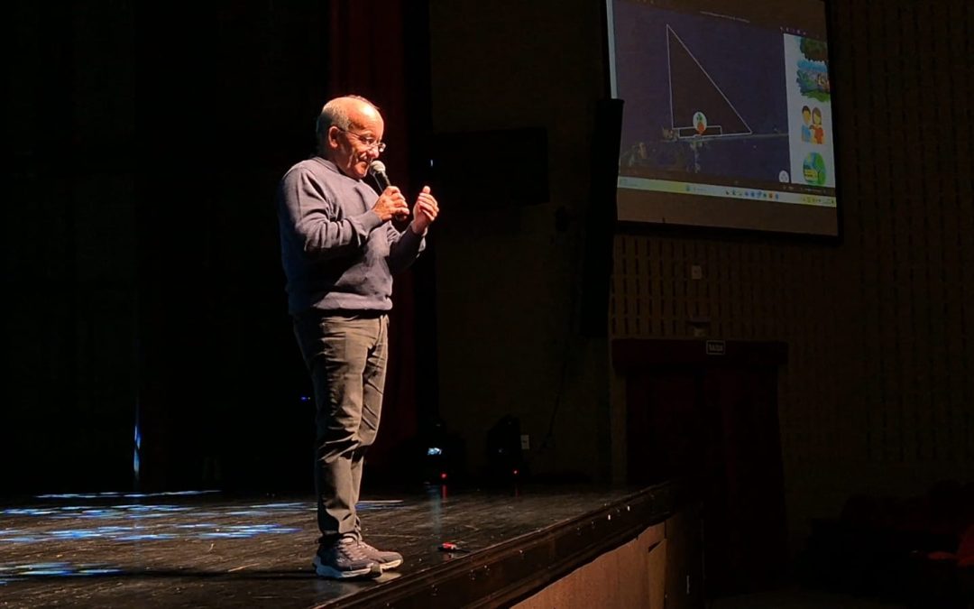 Famílias recebem certificados por participação no Projeto Escola Carbono Zero